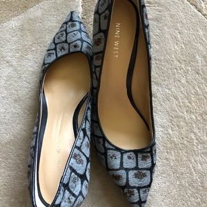 Super cute Nine West 2 inch heels size 7.5M
